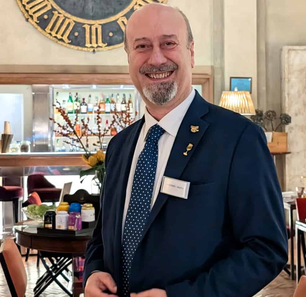 Massimo Maitre D' Sommelier